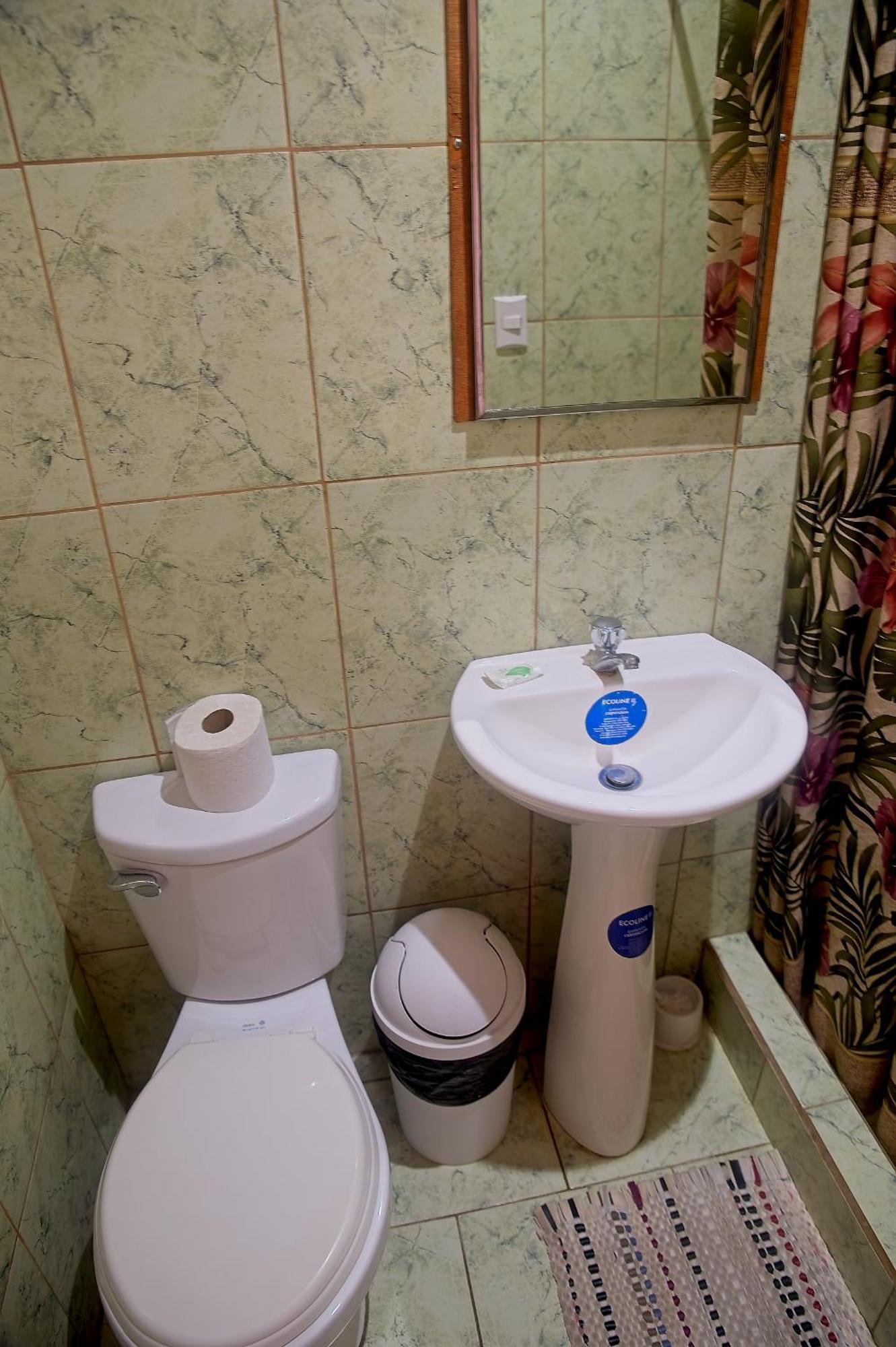Mar Caribe Pv Hotel Puerto Viejo de Talamanca ภายนอก รูปภาพ