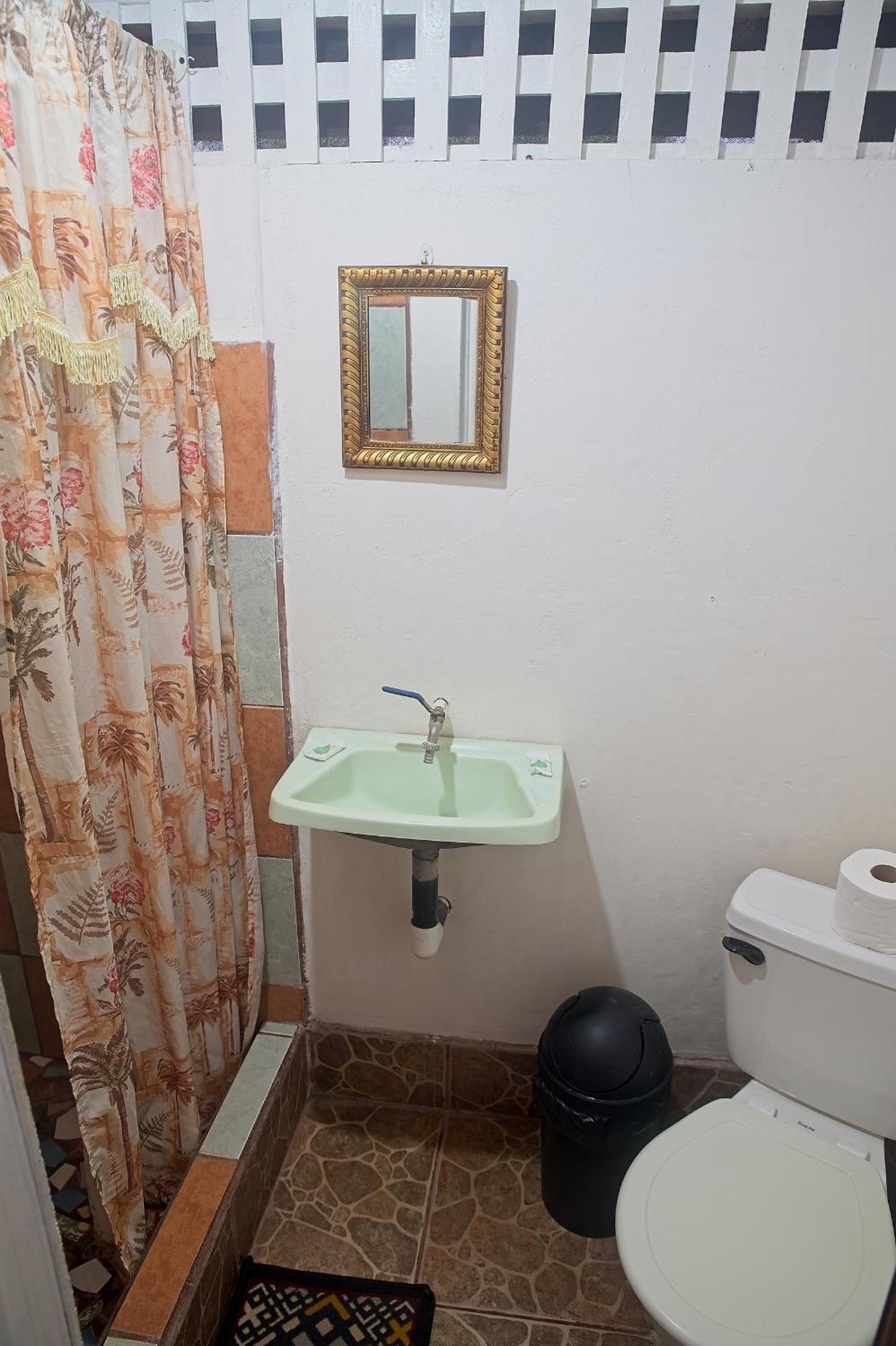 Mar Caribe Pv Hotel Puerto Viejo de Talamanca ภายนอก รูปภาพ